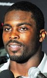Michael Vick Named Starting Quarterback For The Eagles